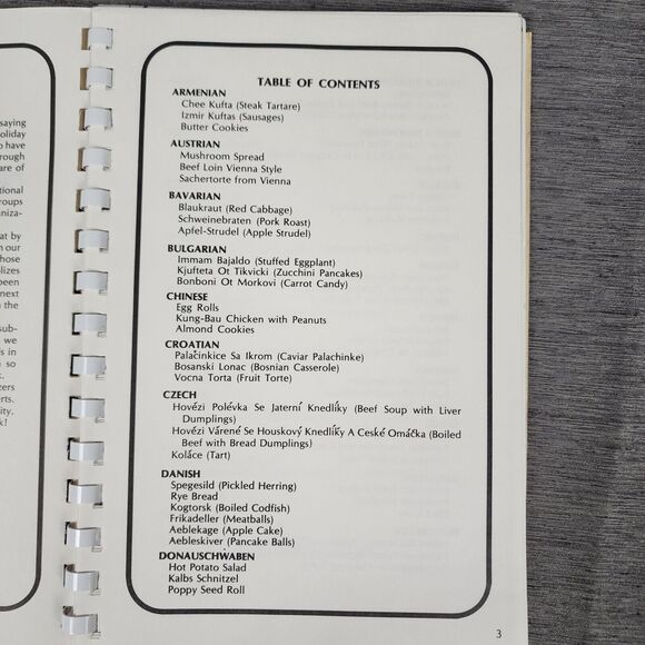 Holiday Folk Fair Cookbook Milwaukee Wisconsin Ethnic Recipes International - Picture 7 of 11